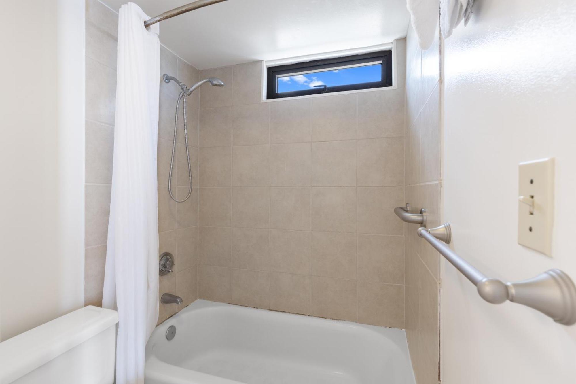 Beautifully Renovated 32Nd Floor Deluxe Ocean View Waikiki Condo Condo Хонолулу Екстериор снимка