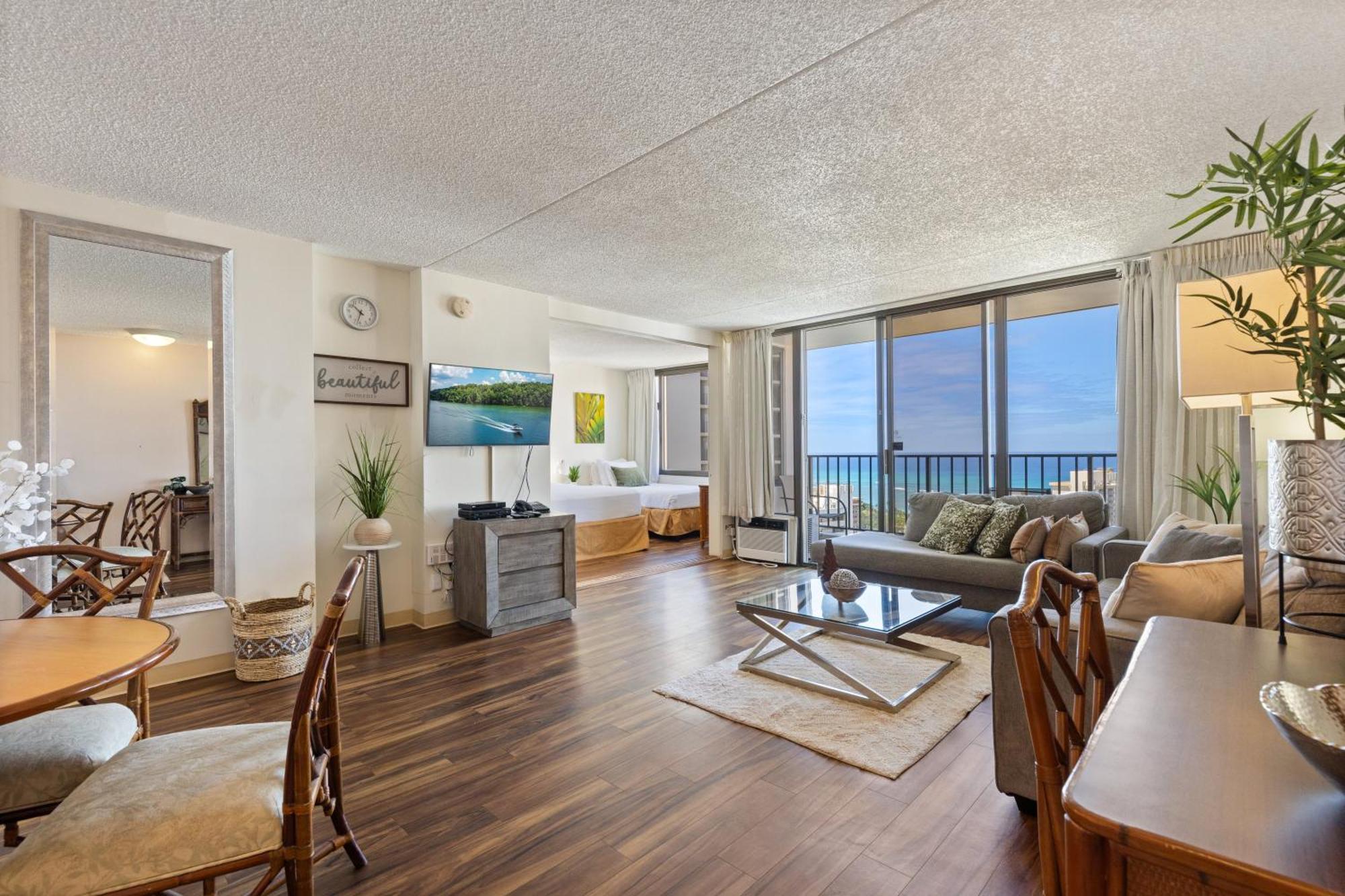 Beautifully Renovated 32Nd Floor Deluxe Ocean View Waikiki Condo Condo Хонолулу Екстериор снимка